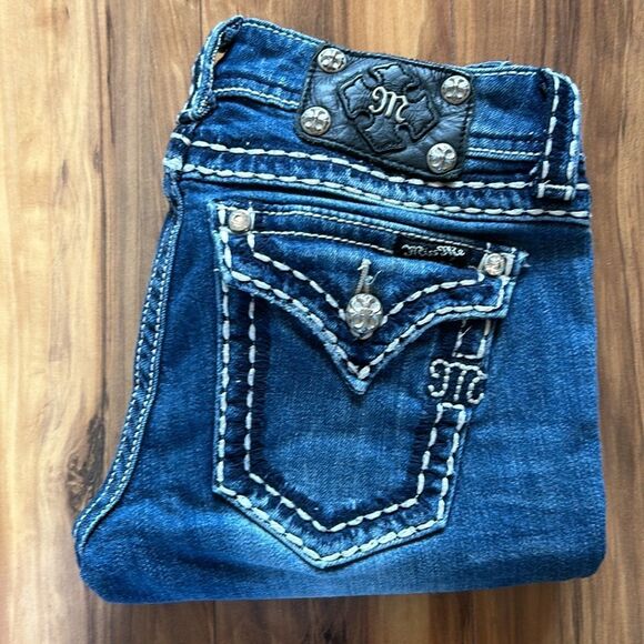 Miss Me Jean Capris - Picture 10 of 11